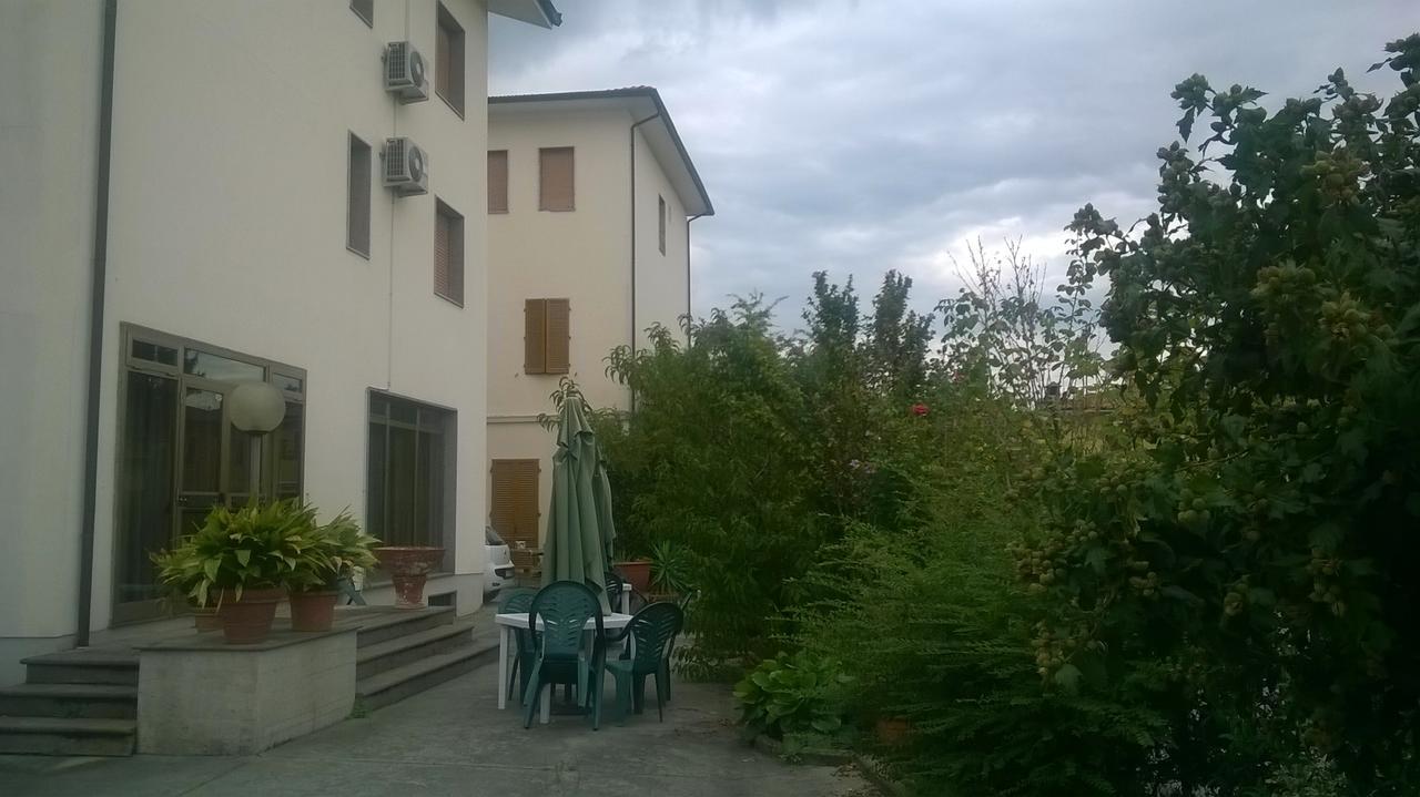Da Beppe Hotel Chiesina Uzzanese Екстериор снимка