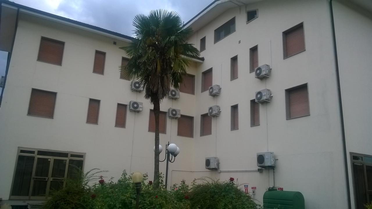 Da Beppe Hotel Chiesina Uzzanese Екстериор снимка
