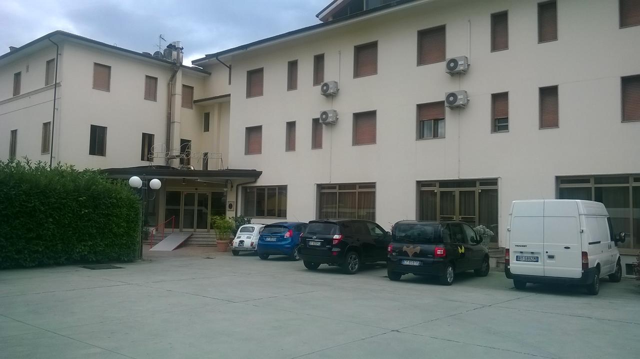 Da Beppe Hotel Chiesina Uzzanese Екстериор снимка